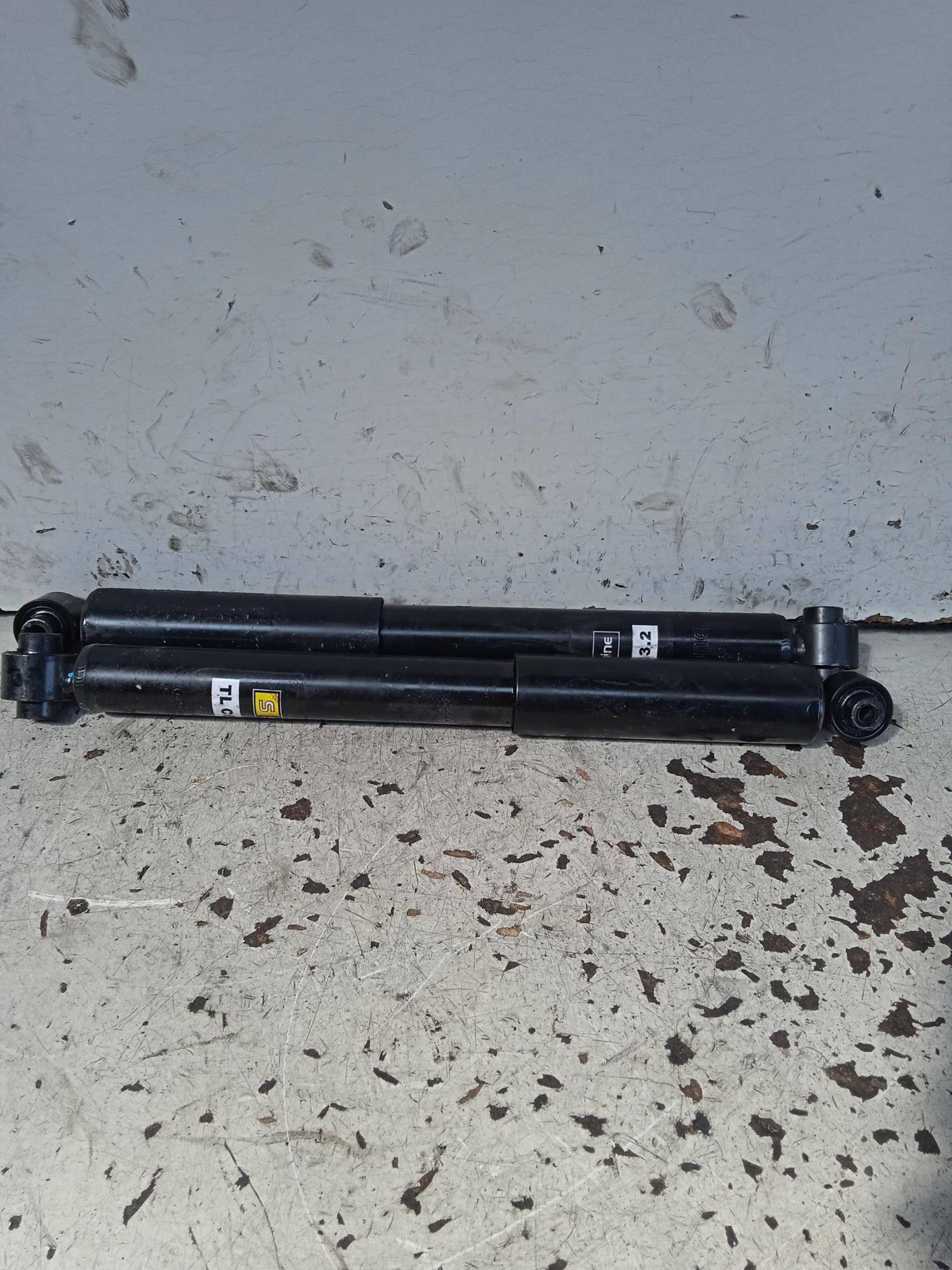 Ammortizzatore post. sx.